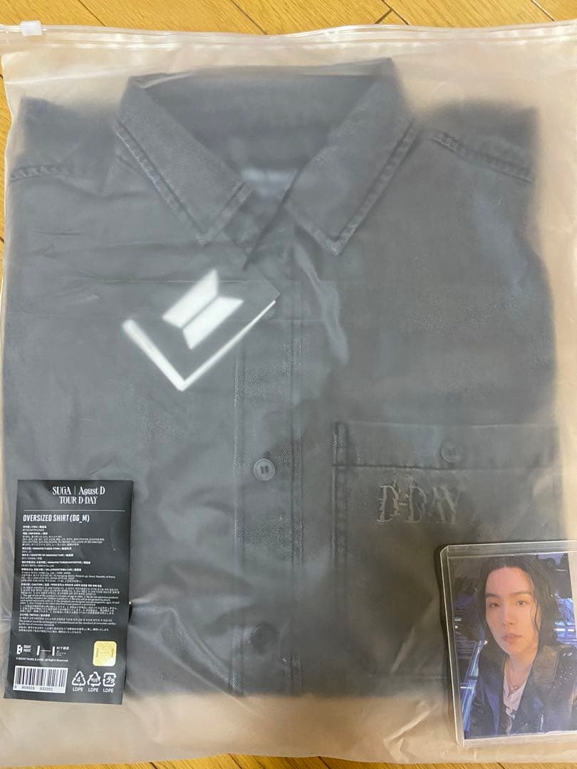 新品SUGA AgustD オーバーサイズ シャツ ユンギD-DAY shirt - メルカリ