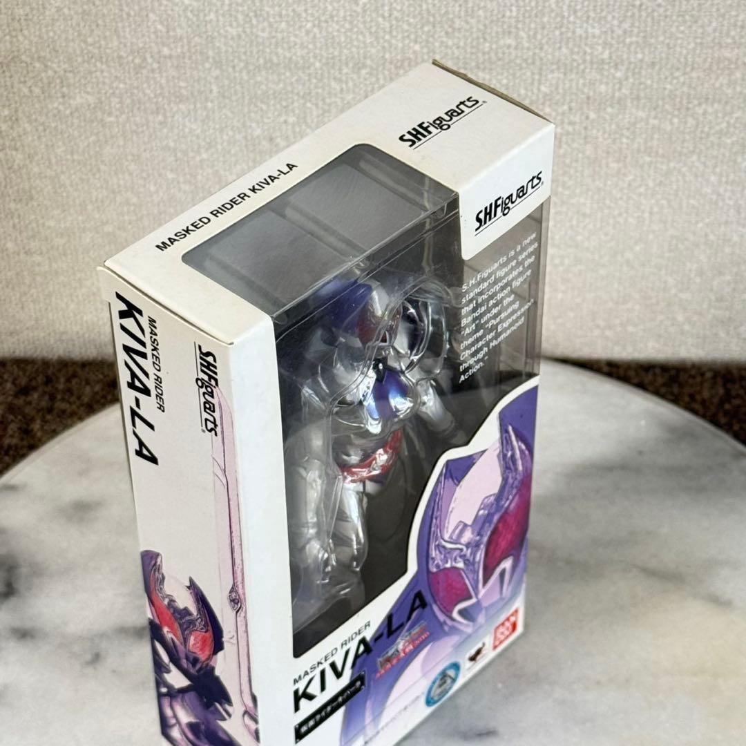 流*者様 E4 バンダイ S.H.Figuarts 仮面ライダーキバーラ フィギ