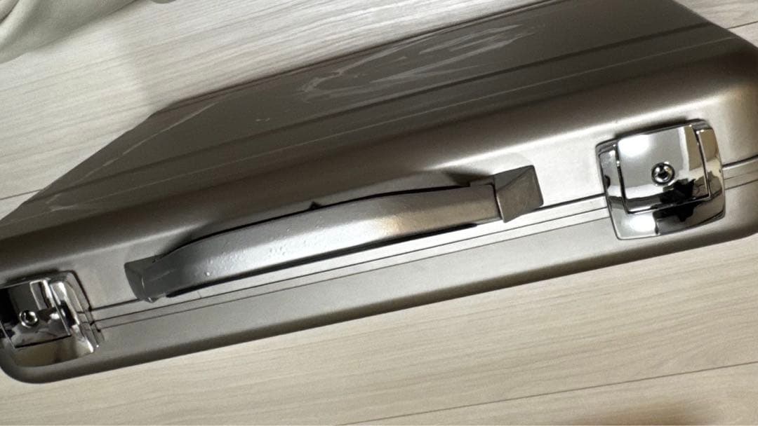 希少レア☆BIOHAZARD 5周年特別記念BOX アタッシュケース 美品 - メルカリ