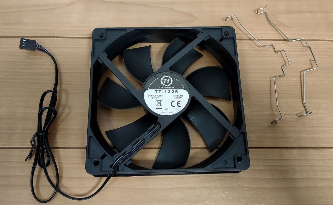 thermaltake 120mm TT-1225 ケースファン - メルカリ