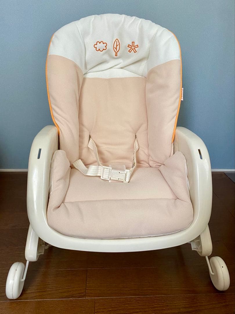 コンビ　プルメアS （ベビーラック　ローチェア　食事イス） 楽天市場】ベビーチェア ラック プルメアS 赤ちゃん イス コンビ