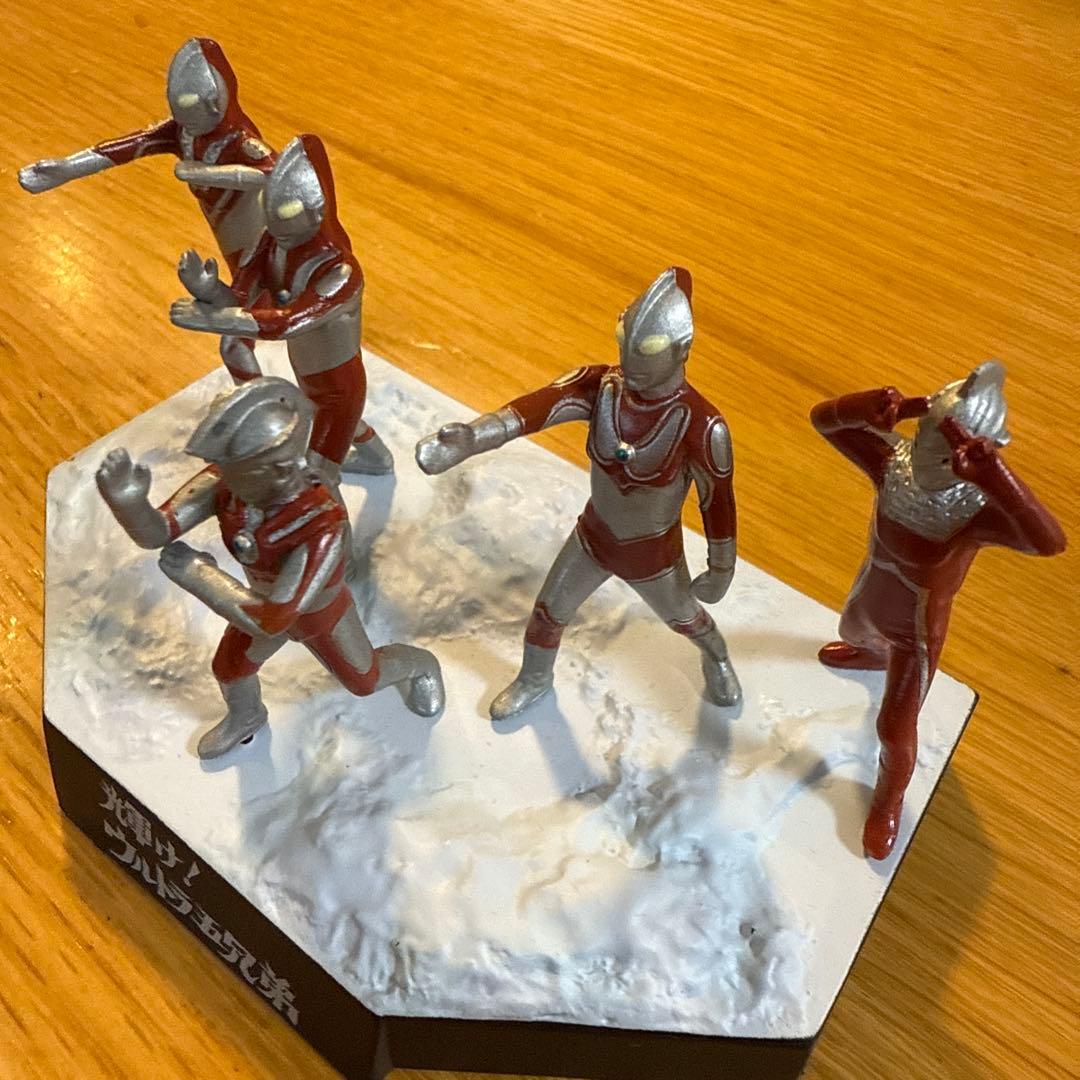 ウルトラ怪獣戯画 輝け!ウルトラ五兄弟 ウルトラ名鑑 フィギュア