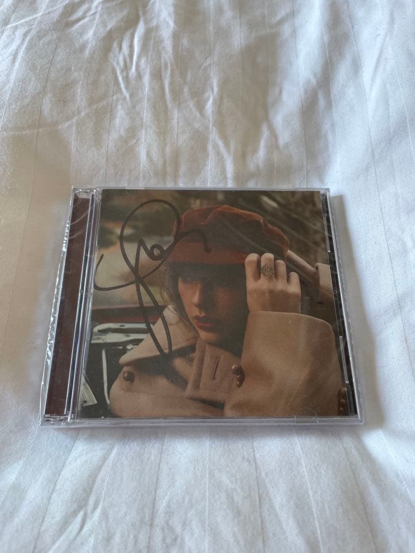 2021] Taylor Swift RED サイン入り CD - メルカリ