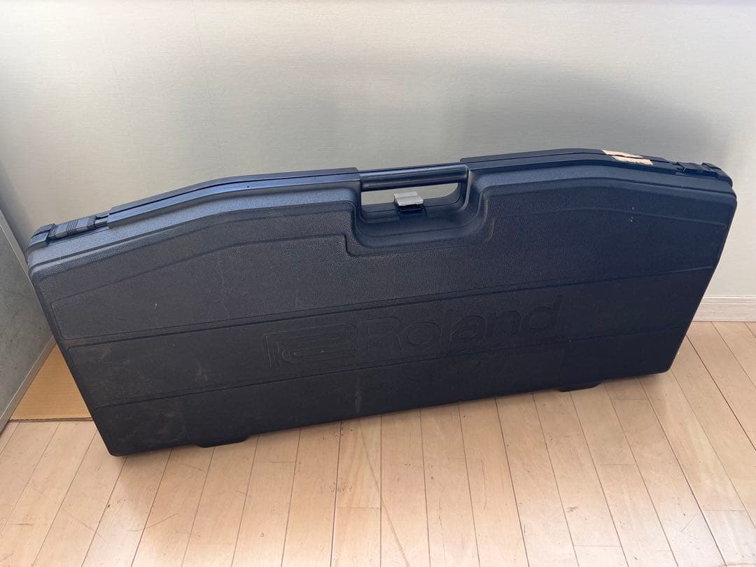 Roland Juno-106 Juno106 オリジナルケース付き　ジャンク品 Yahoo!オークション -「roland juno 106」の落札相場・落札価格