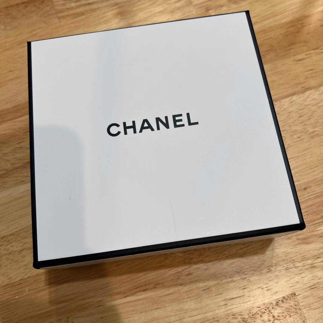 新品未使用】シャネル ハンドクリーム ギフトボックス付き - メルカリ