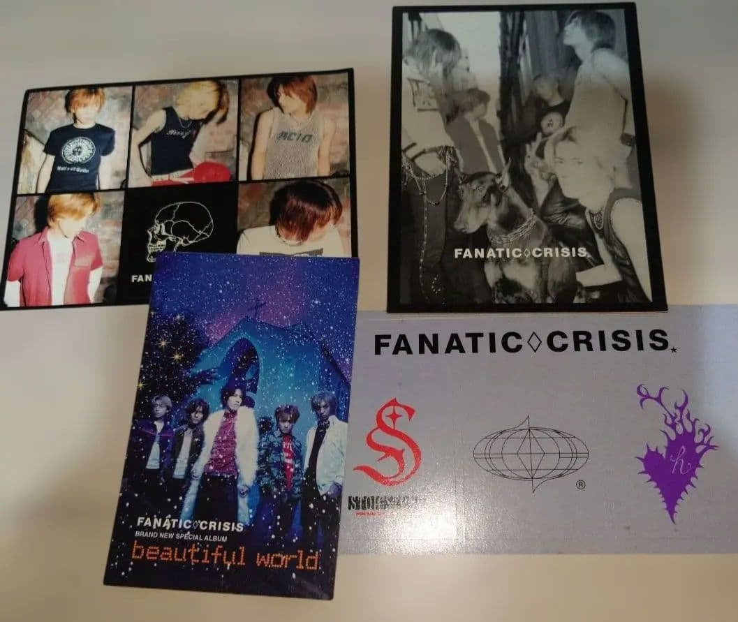 FANATIC◇CRISIS ステッカーセット - メルカリ
