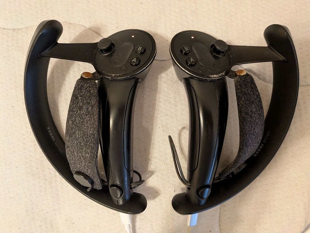 ジャンク】Valve index ヘッドセット＋コントローラー - メルカリ