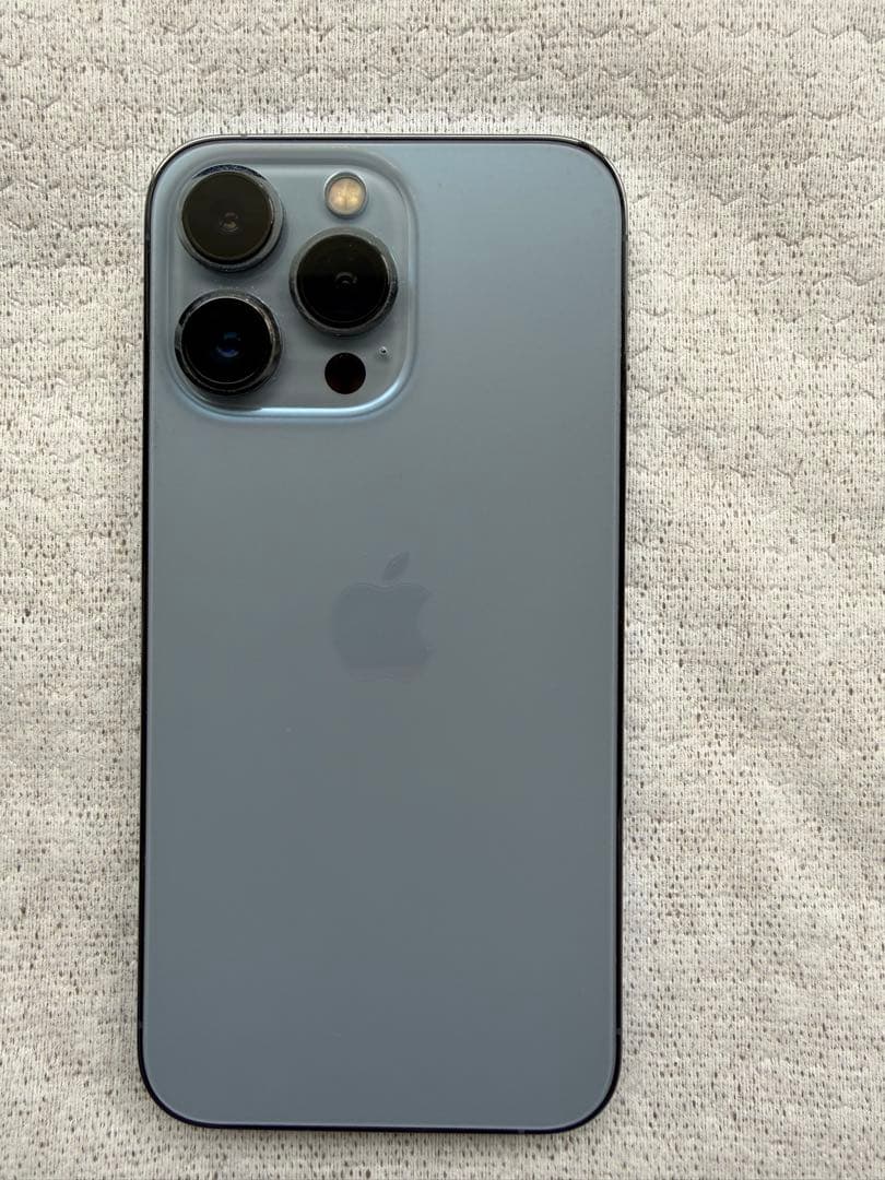 X*n様 iPhone 13 Pro ブルー, バッテリー87%, ひび割れ,修
