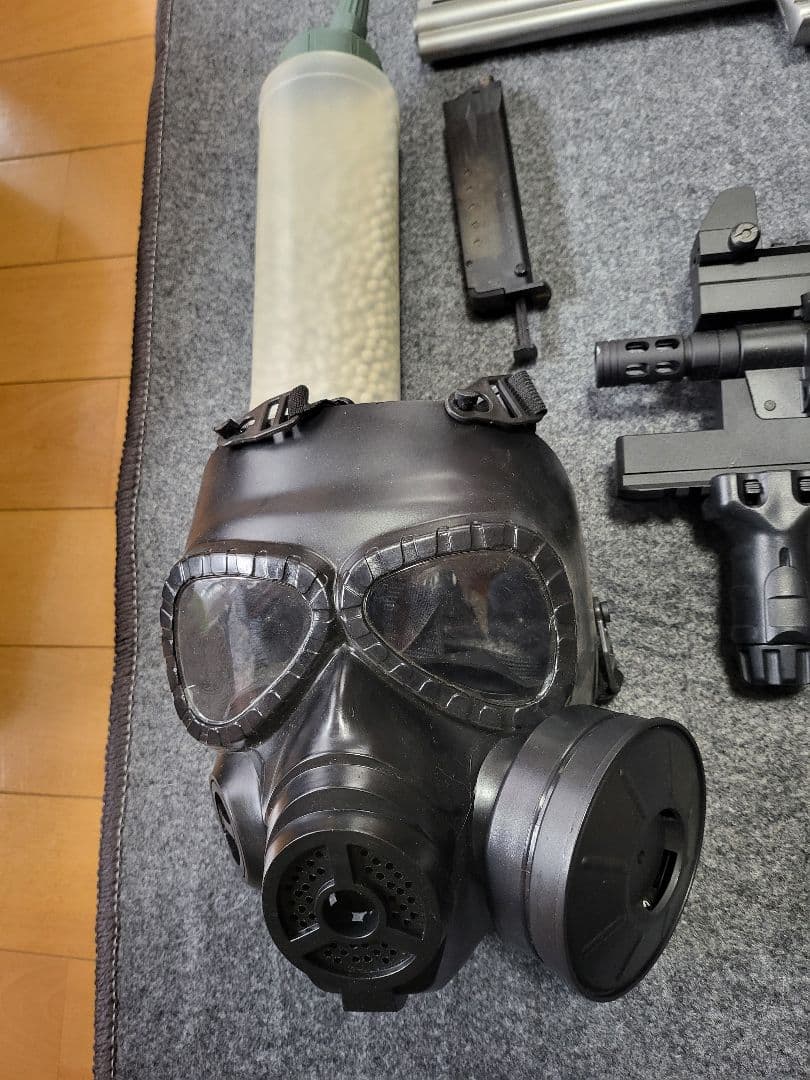 電動エアガン、ガスブローバック、インテリア雑貨※機能保証無しの