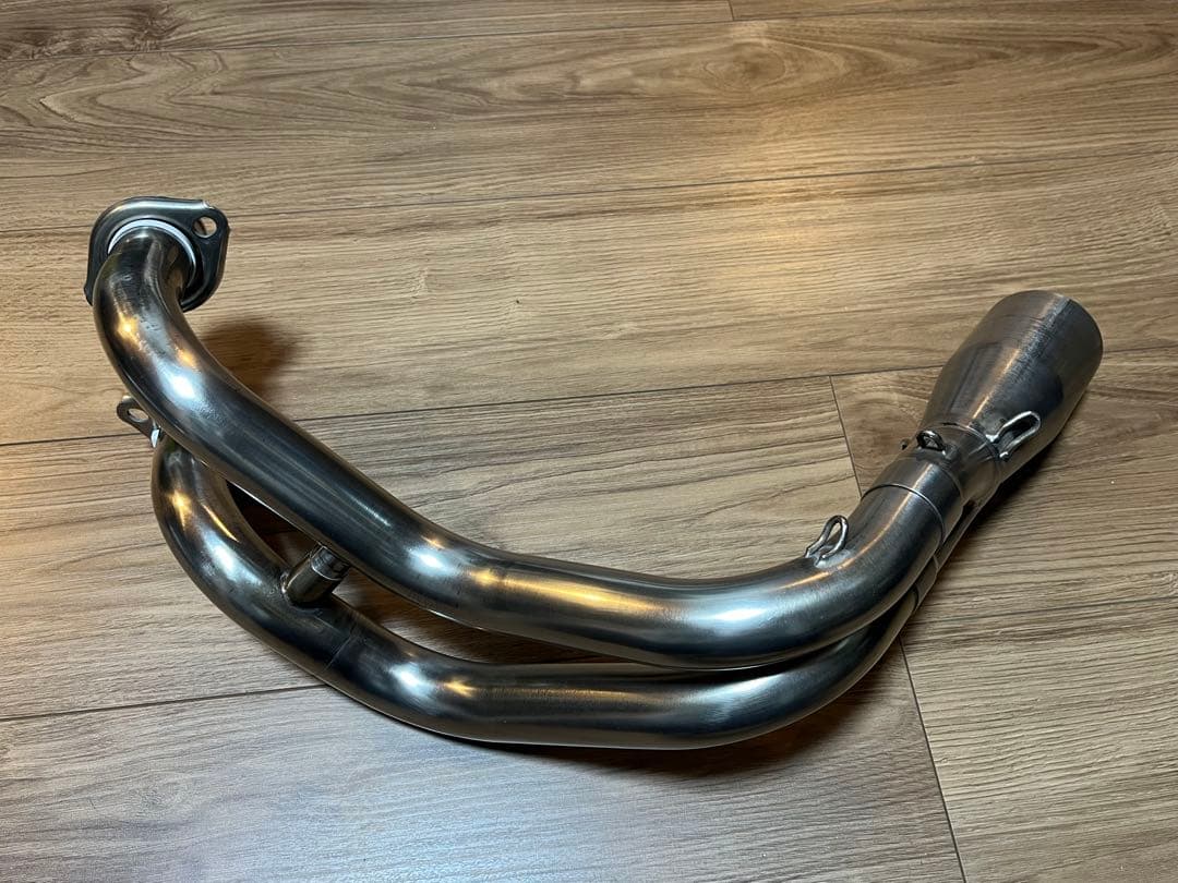 ヤマハ XSR700 欧州純正オプション アクラポビッチ 2本出しマフラー