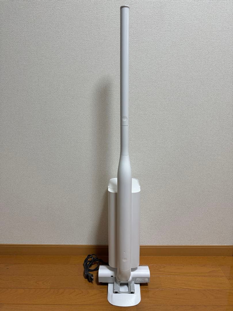 Panasonic コードレス 掃除機 MC-NS10K 22年製　動作保証 MC-NS10K-W 充電式掃除機(ホワイト)｜【パナソニック公式通販】