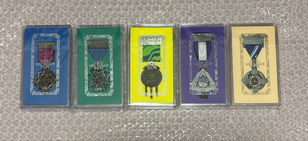 ずっと真夜中でいいのに。 2021〜2025勲章セット - メルカリ