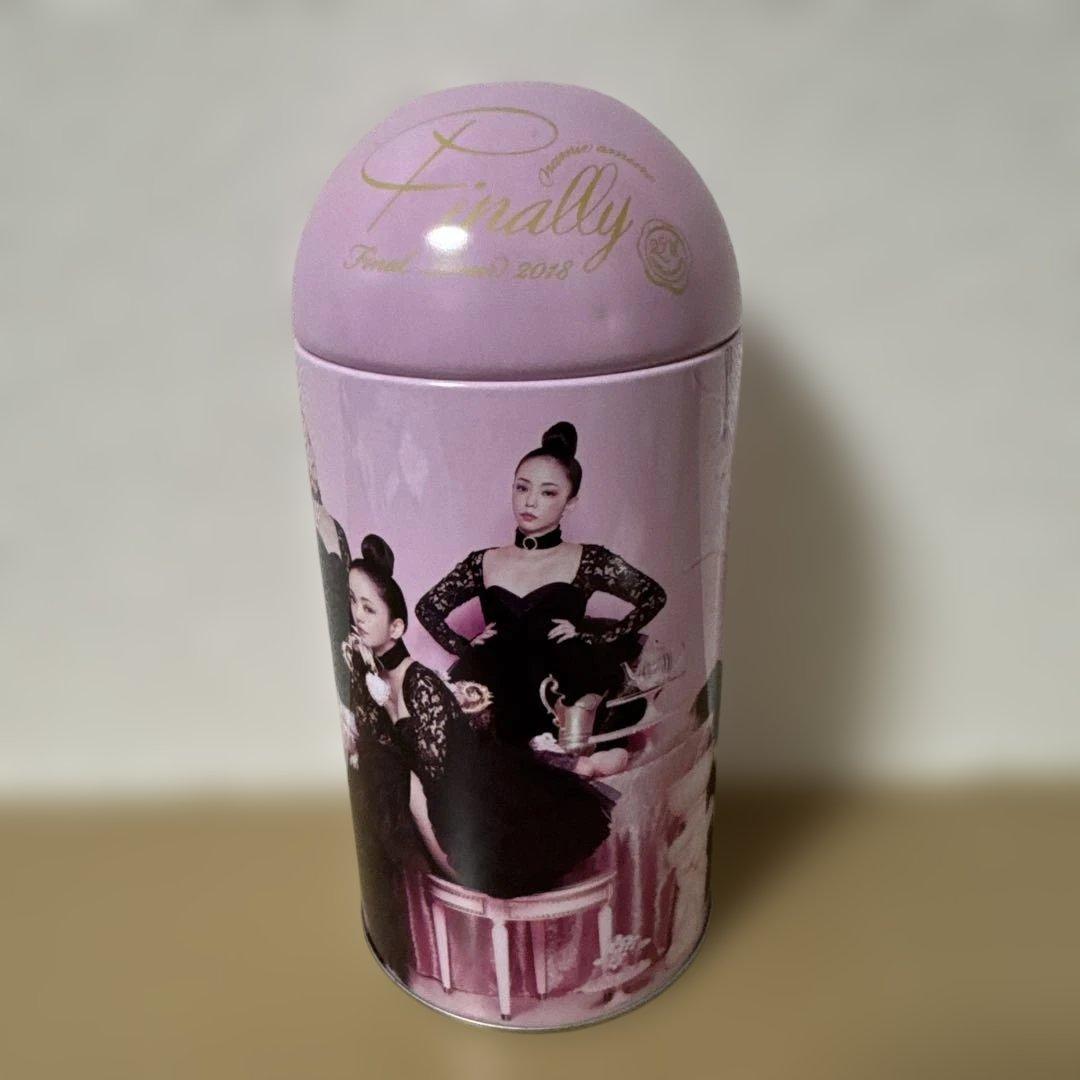 安室奈美恵 限定デザイン缶とタオルセット - メルカリ