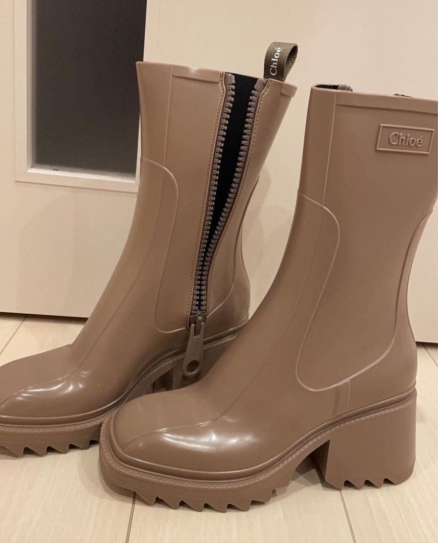 Chloe/レインブーツ/クロエブーツ/ベージュブーツ/長靴/厚底ブーツ Chloe - Chloe レインブーツの通販 by p🐥 shop｜クロエならラクマ