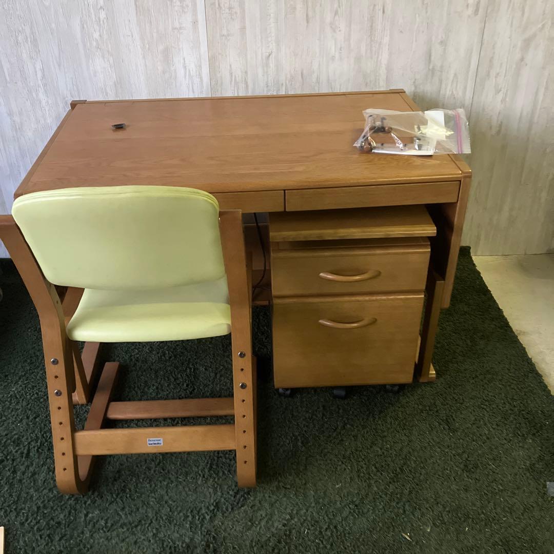 Benesse Karimoku 学びデスク　チェア　シェルフ　セット Karimoku×Benesse】カリモク×ベネッセ 学習机/学びデスク&チェアセット