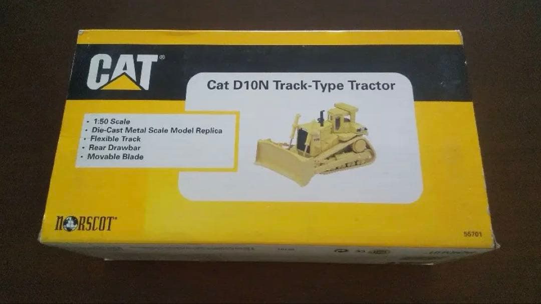 CAT D10N Tractor ノースコット社製 1/50スケール - メルカリ