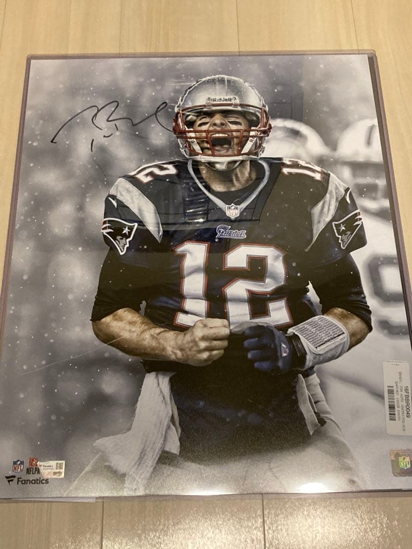 トム・ブレイディ 直筆サイン入りフォトグラフ ニューイングランド