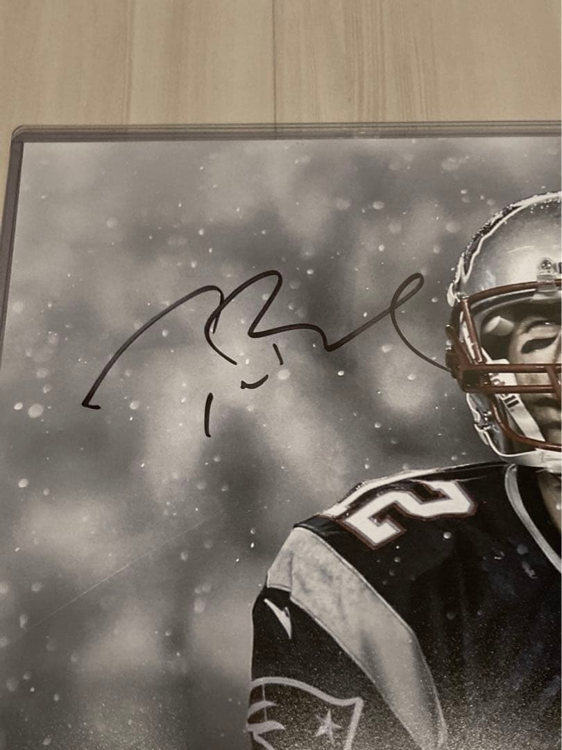 トム・ブレイディ 直筆サイン入りフォトグラフ ニューイングランド