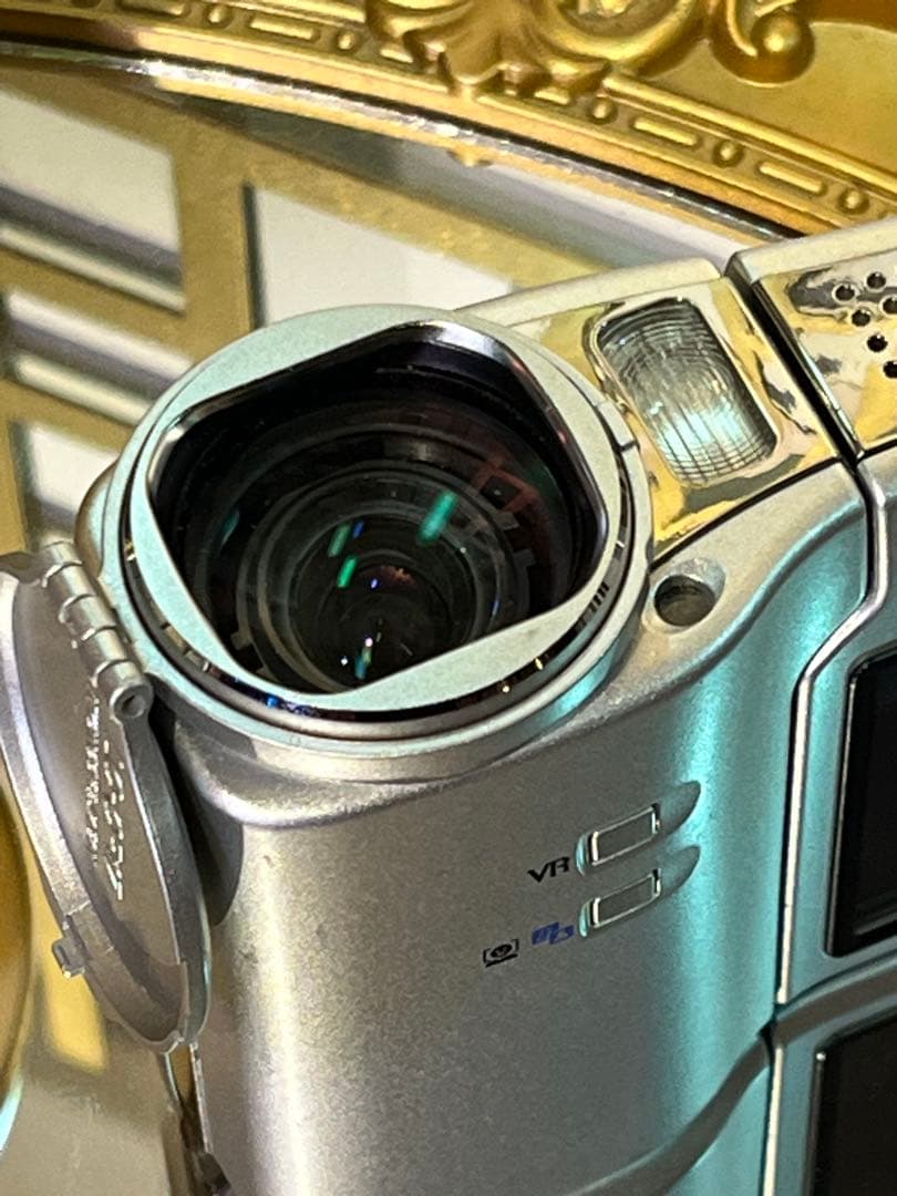 高性能】Nikon COOLPIX S10 スイバル式 バッテリー2個付 | 激安通販の