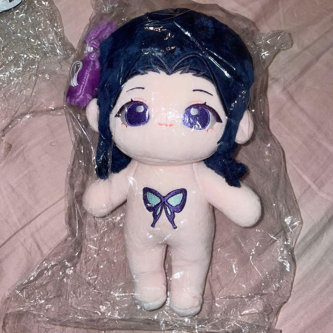 新入荷！鬼滅の刃 胡蝶しのぶ 着せ替えぬいぐるみ 20cm - メルカリ