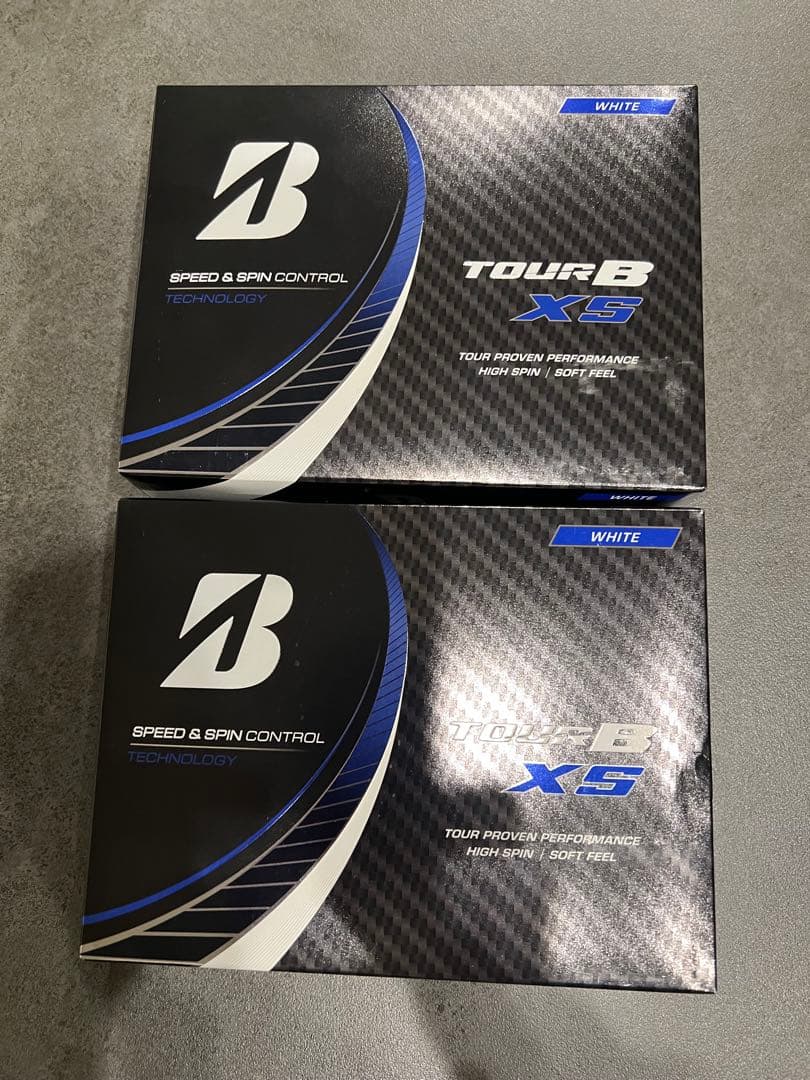 ブリヂストンゴルフボールTOURＢ　XS2022年モデル12球入り2ダースセット Amazon.co.jp: 2ダース BRIDGESTONE(ブリヂストン)ゴルフボール TOUR