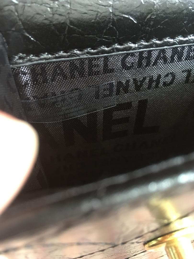 ブラック スマホショルダーバッグ《箱付き》