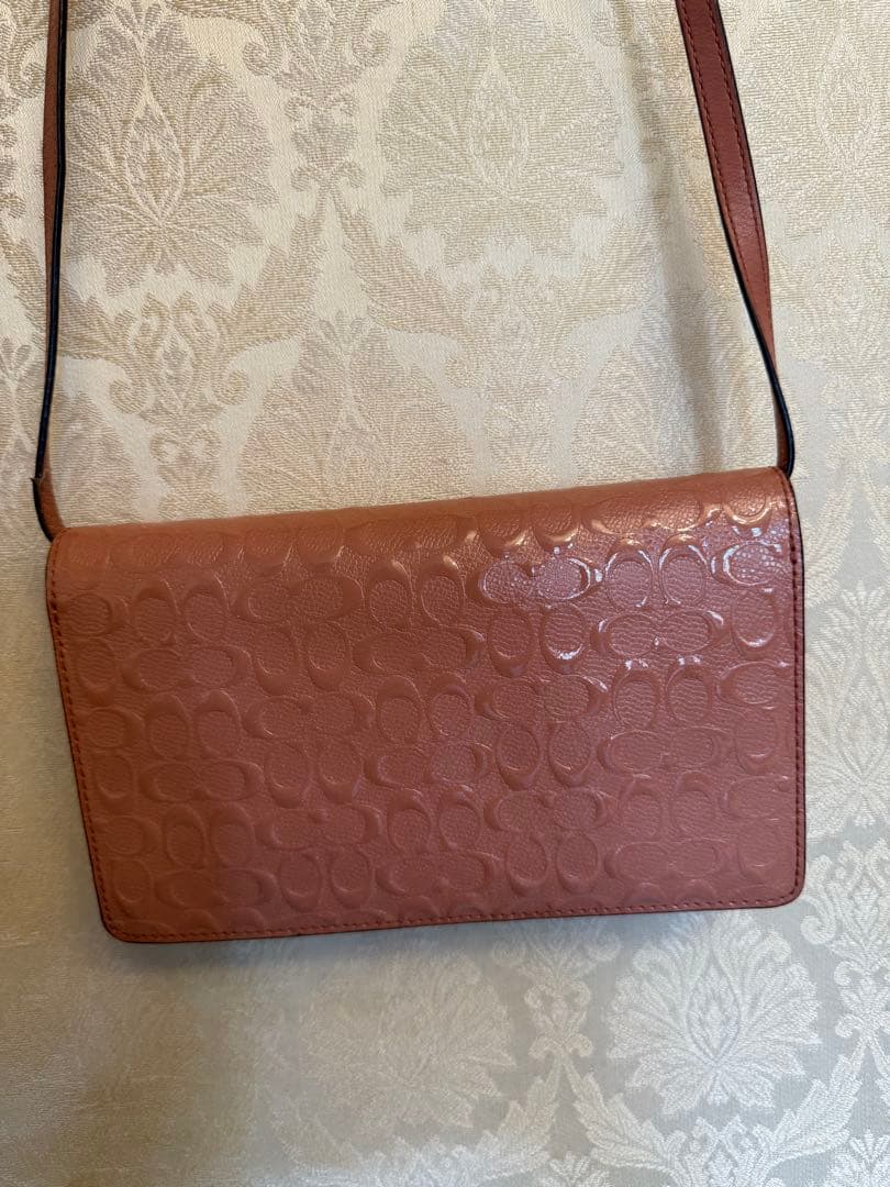 コーチ COACH お財布ケータイ 斜め掛け ピンクベージュ - メルカリ