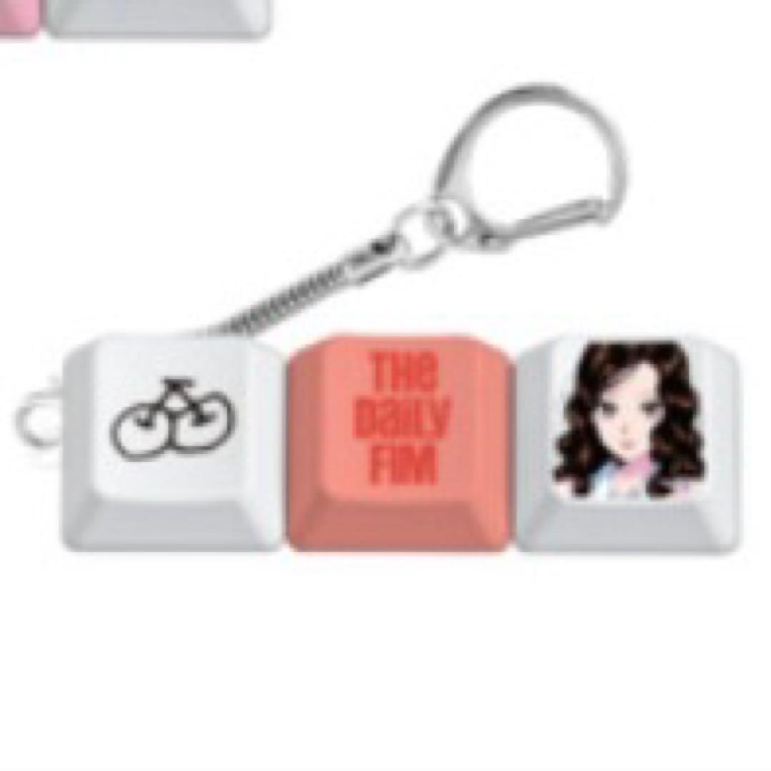 ルセラフィム ウンチェ シーグリ ポップアップ 2026 キーリング - メルカリ