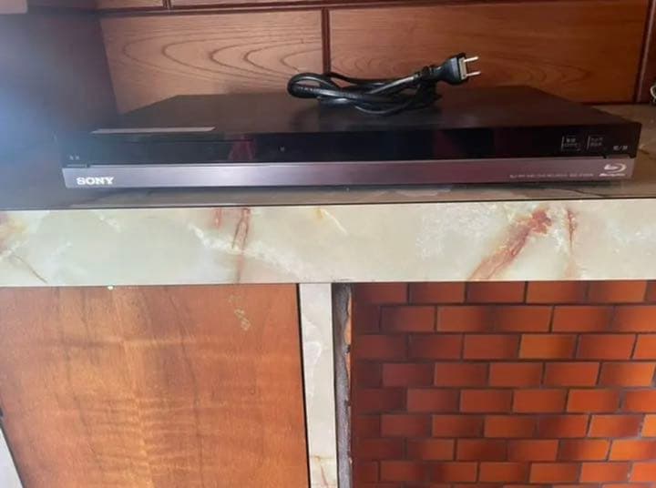 SONY ブルーレイ　ディスク ソニー、AVC長時間録画と高画質化を図った新BDレコーダ