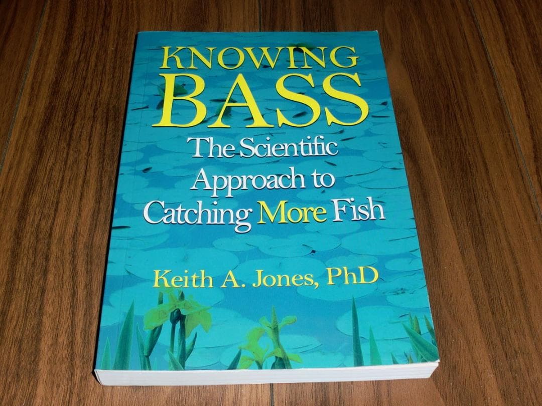 希少！洋書「KNOWING BASS」バス釣りのバイブル Amazon.co.jp: バス・フィッシングがわかる本: ブラックバスを写真と