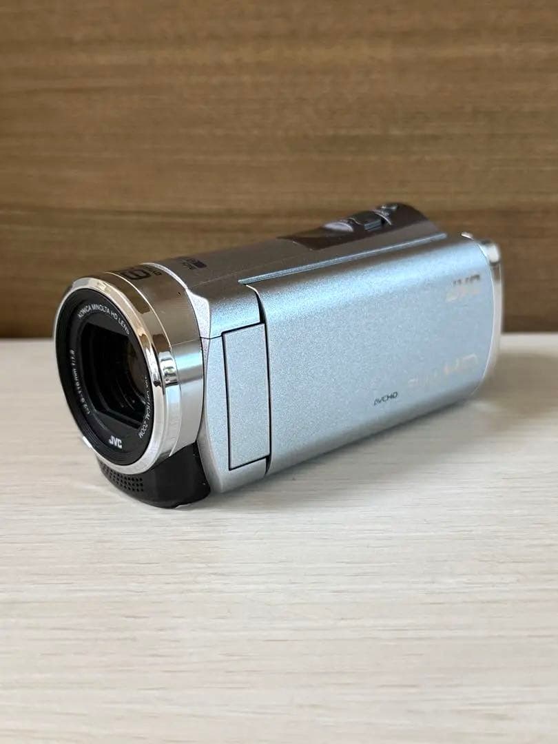 【美品】JVC ケンウッド ビデオカメラ GZ-HM133-s Amazon | JVC ハイビジョンメモリームービー「GZ-HM133」（シルバー