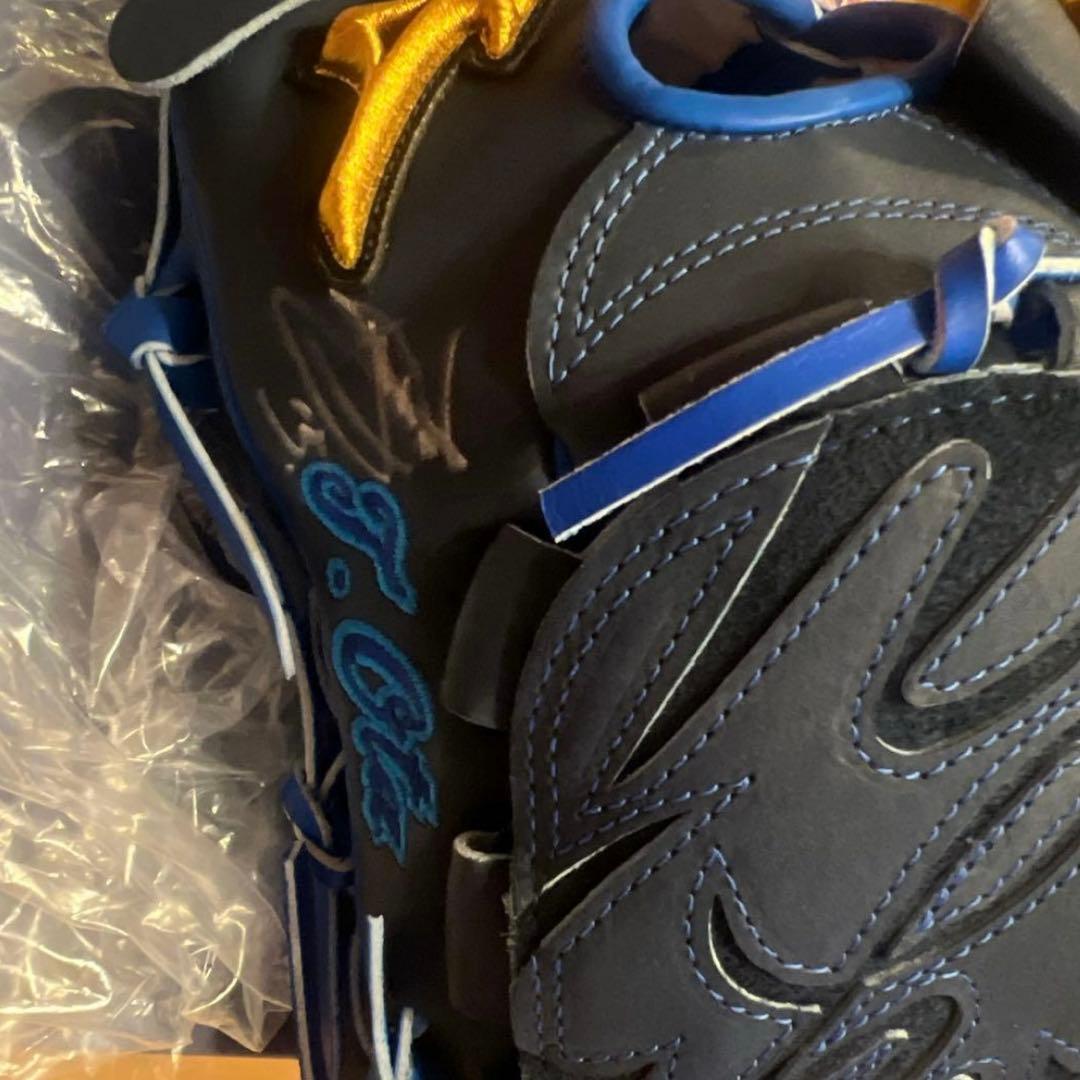 ジャイアンツ　GIANTS 大勢　　グローブ 巨人・大勢の“神対応” 少年にプレゼントしたのは『WBC決勝で使った