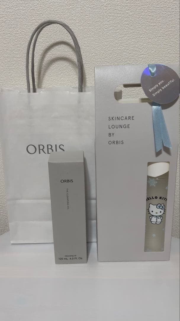 M*n様 オルビス　キティボトル　エッセンスローション・クレンジングオイル オルビス」がハローキティのホリデーイベント開催 限定“オルビスユー