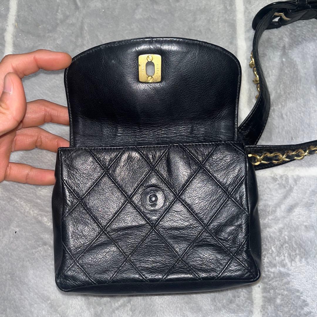 (ターンロック金具なし)CHANEL ブラック ミニショルダーバッグ CHANEL シャネル ミニチェーンショルダーバッグ オクタゴン型 ターン