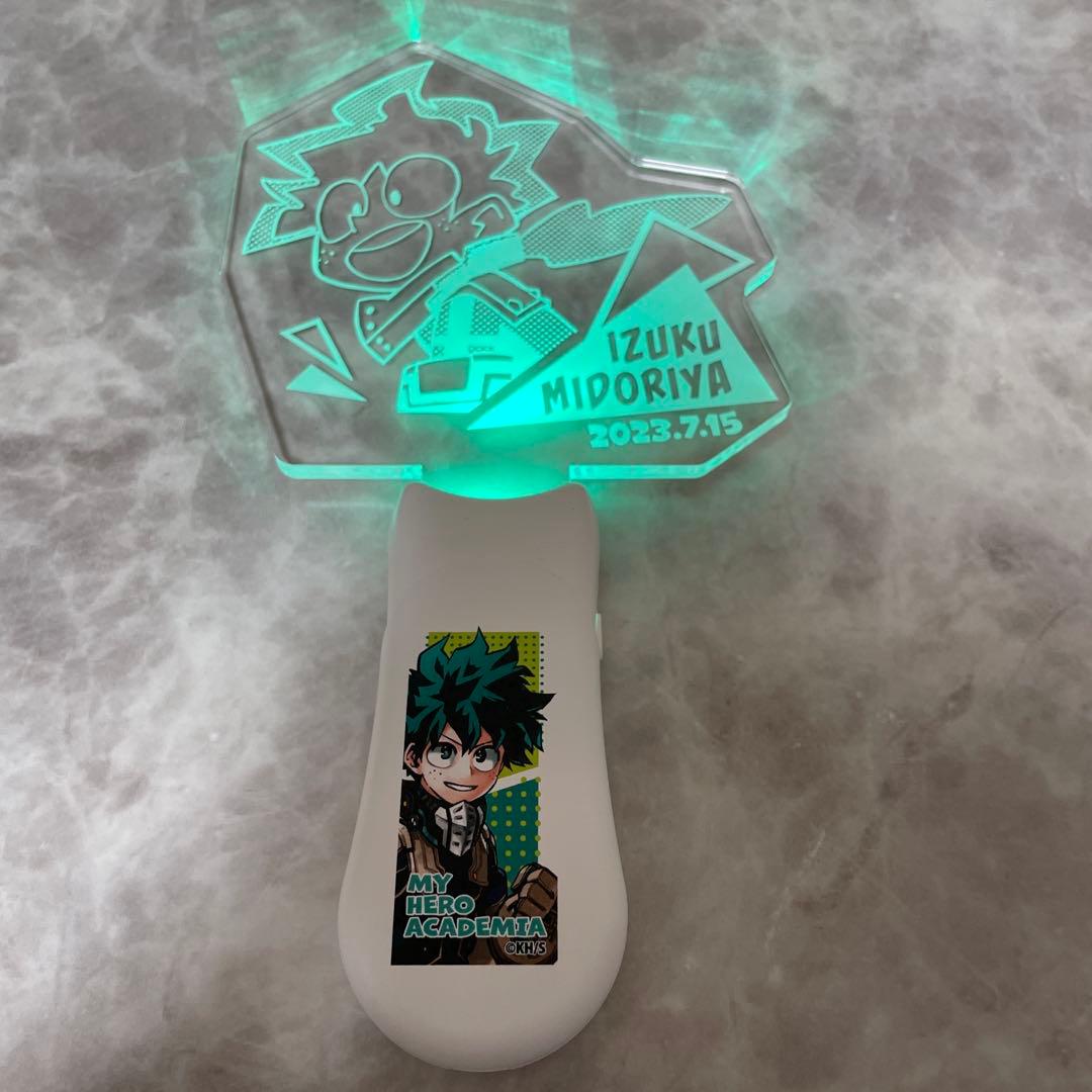 ヒロアカ 緑谷出久 バースデーペンライト 15色 電池入り - メルカリ