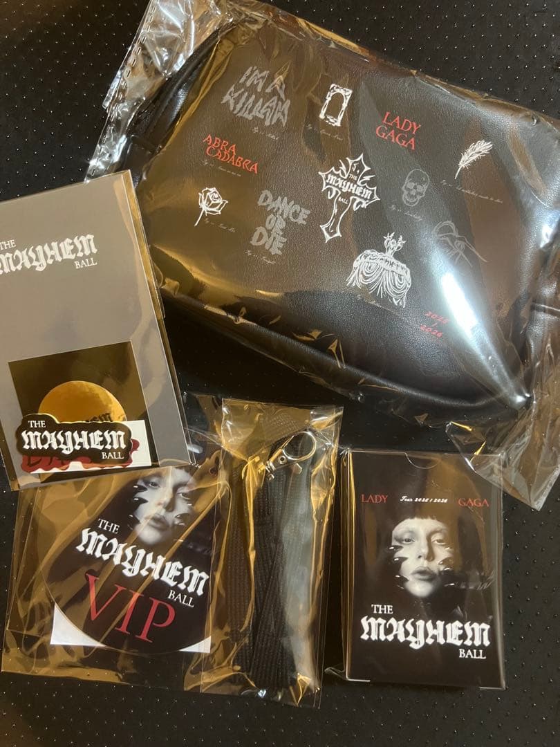 VIPグッズ LADY GAGA THE MAYHEM BALL 未開封 - メルカリ