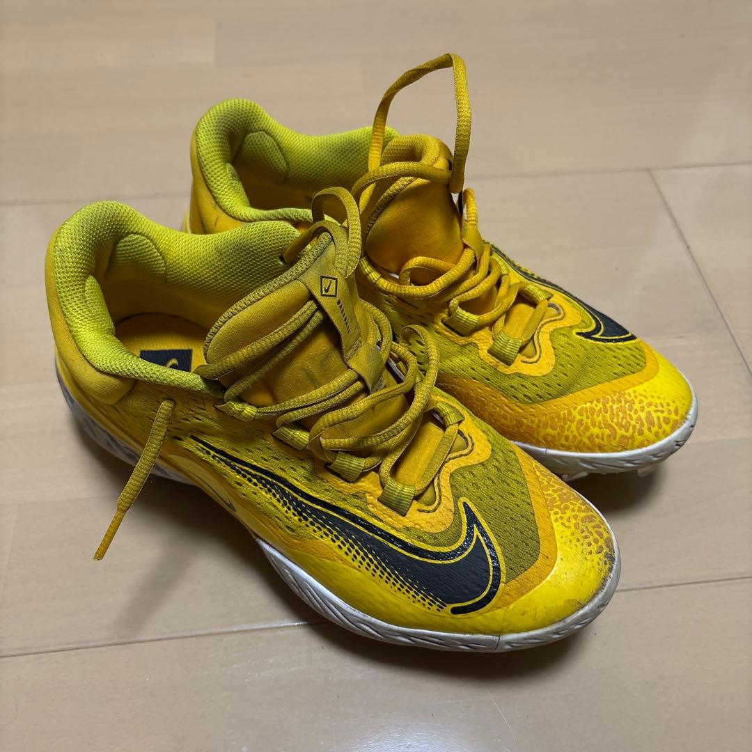Nike 野球 イエロー スパイク 海外限定モデル - メルカリ