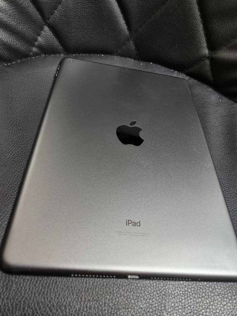 Apple iPad (第9世代) 64GB スペースグレー iPad Wi-Fi 64GB - スペースグレイ（第9世代）[整備済製品] - Apple