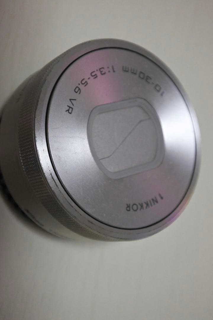 1 NIKKOR 10-30mm f/3.5-5.6 VR ズームレンズ