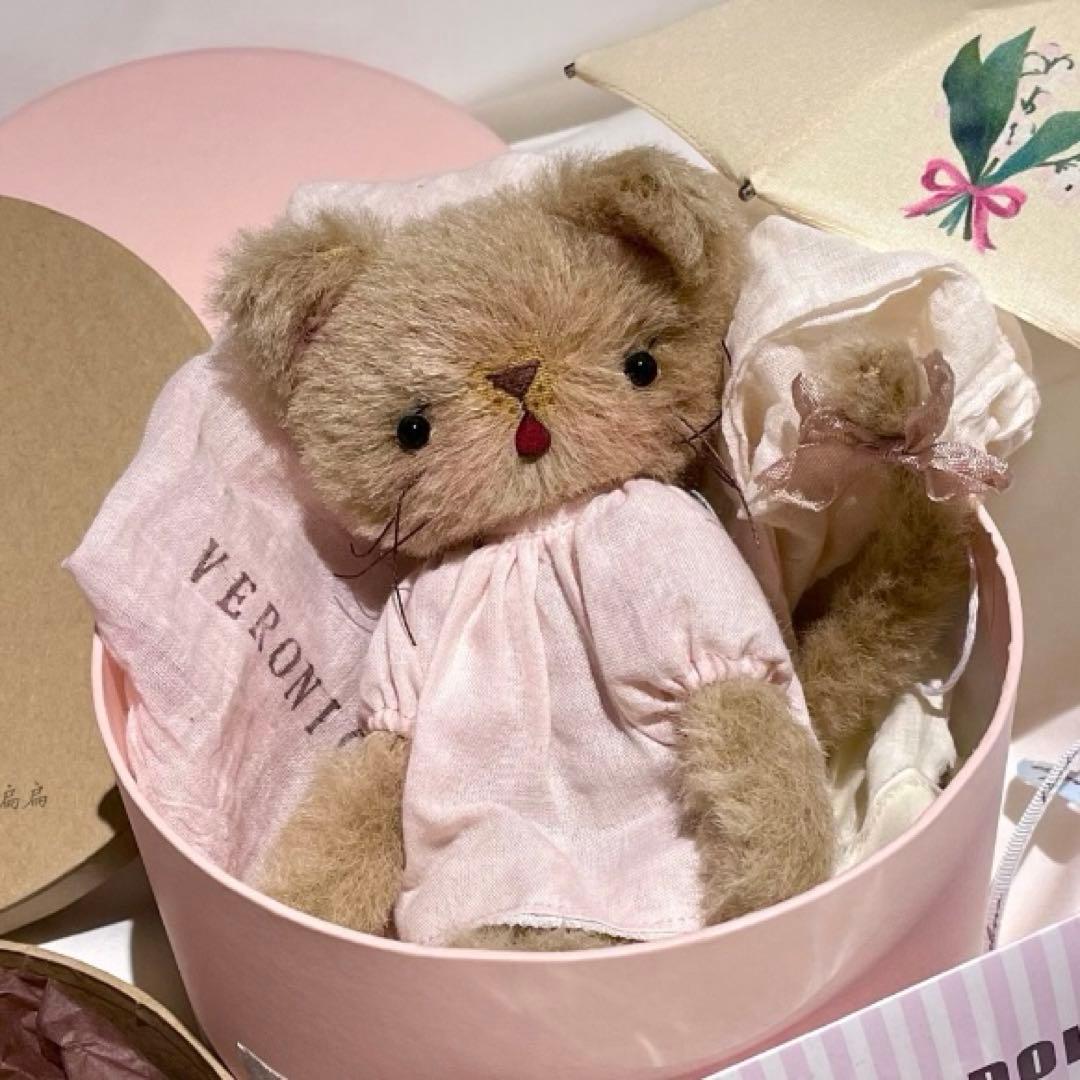 茶猫のローラちゃん 海外作家様 ぬいぐるみ ハンドメイド ねこ アーティストベア 困り顔の猫ちゃん ぬいぐるみ アーティストベア 海外作家様