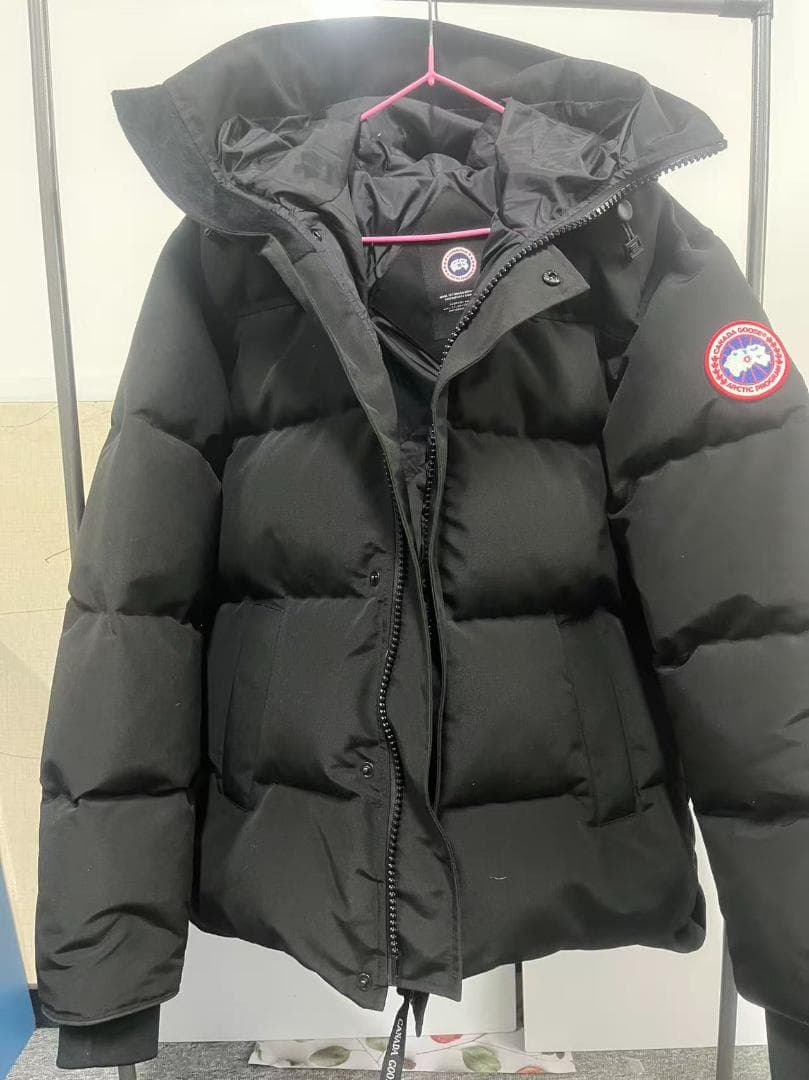 《人気》☆  ブラック ダウンジャケット~~~