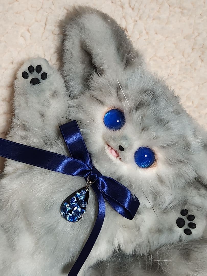 らずり アートドール ユキヒョウさん 冬の幻獣 - メルカリ