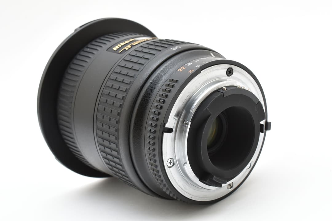 未使用に近い Nikon AF 18-35mm F3.5-4.5 D #8927