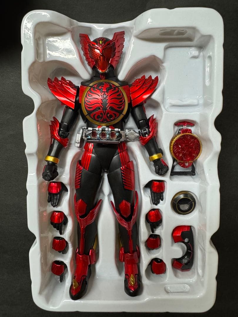 S.H.Figuarts（真骨彫製法）仮面ライダーオーズ タジャドル コンボ