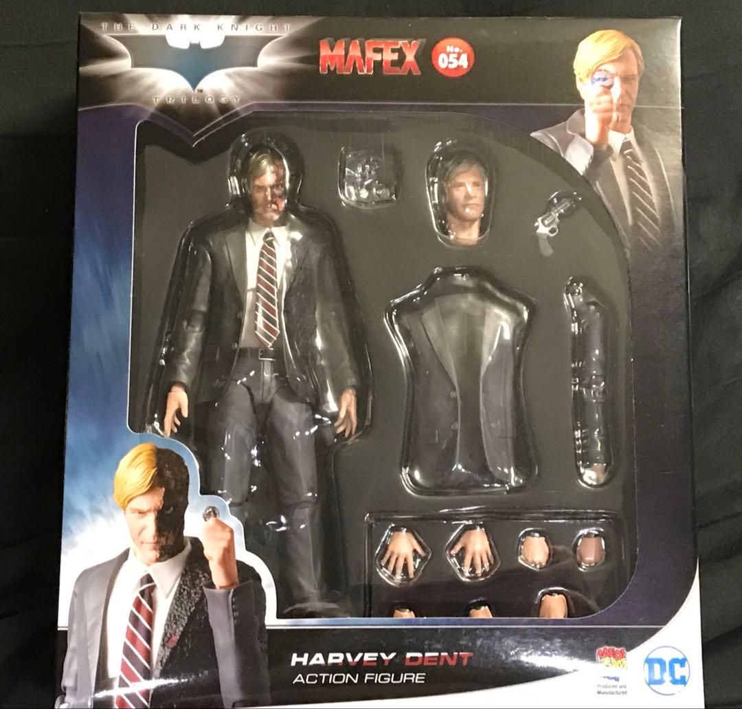 MAFEX 54 ハービー・デント / トゥーフェイス バットマン ダークナイト