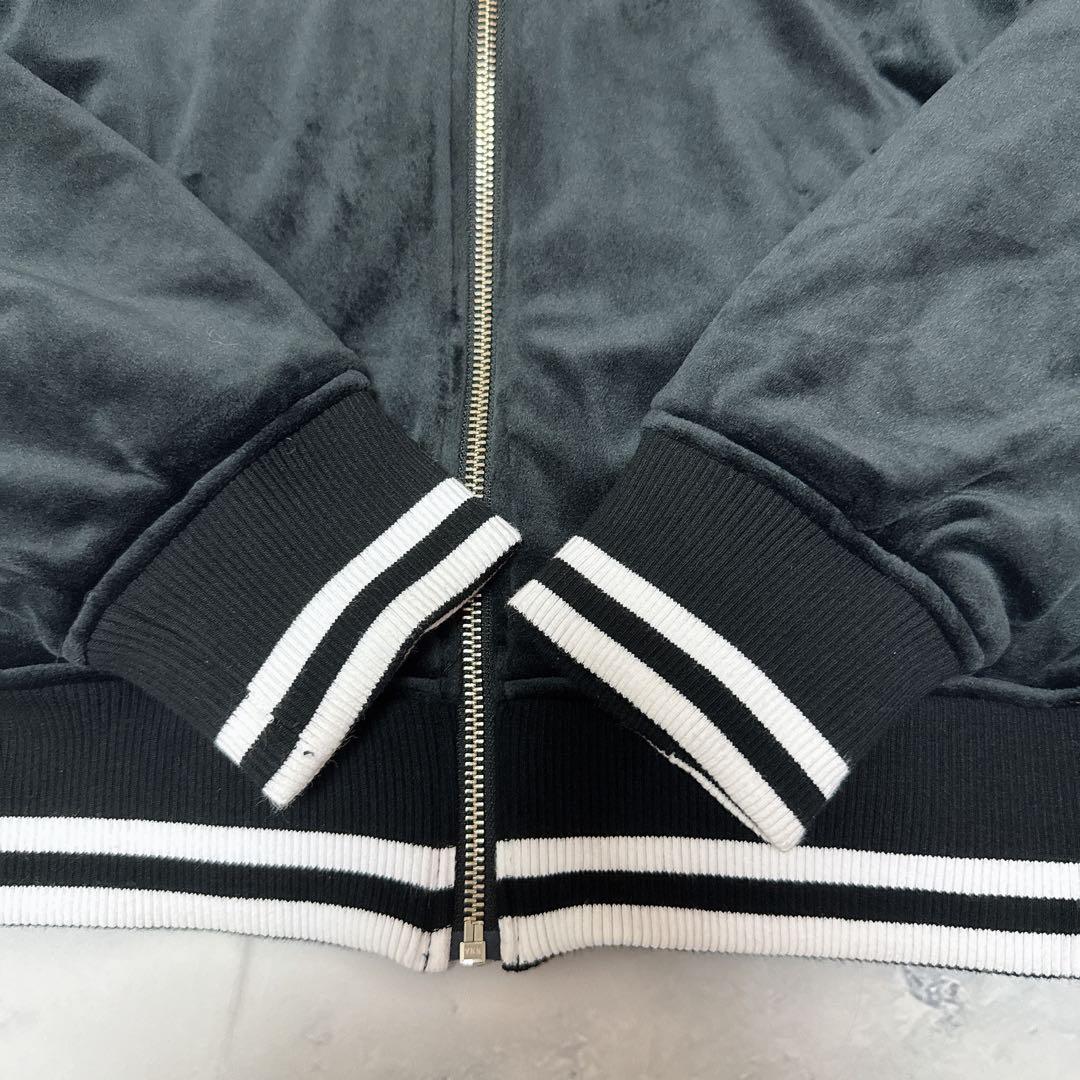 美品✨東京ディズニーリゾート ティガー刺繍ベロアスタジャン S 黒