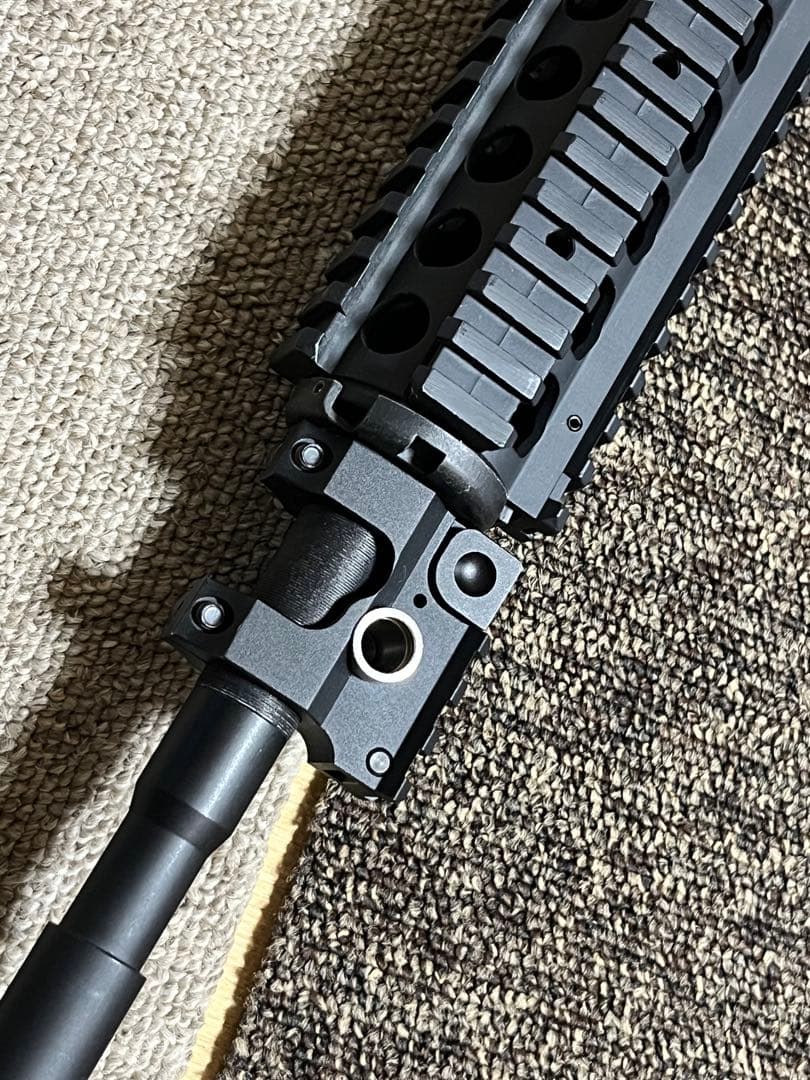 SR-16 メタルレシーバー電動ガン 東京マルイベース