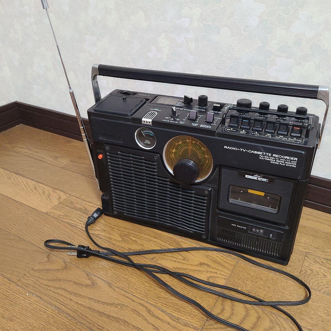 珍しい。ビクターラテカセ77 「昭和カセットテレビラジオ」ジャンク