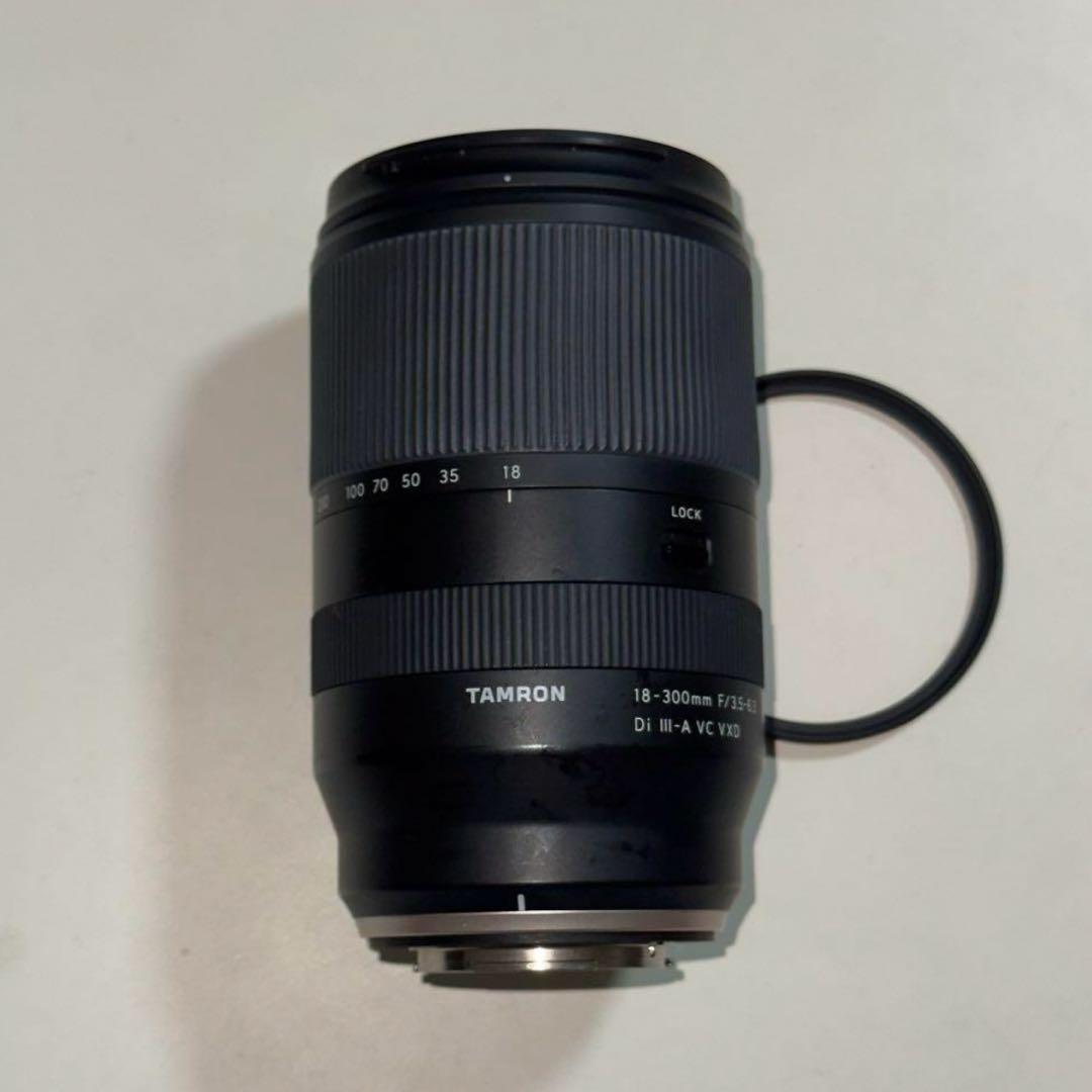 tamron 18-300mm f3.5-6.3 xマウントレンズ　フジフィルム