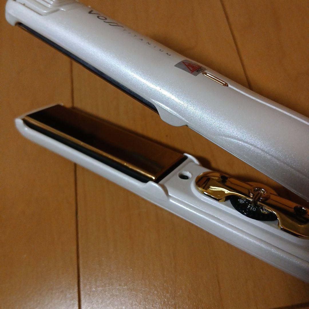 アイロン VOSS M-24 パールホワイト - メルカリ